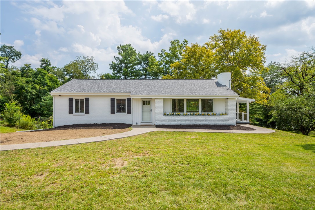 207 Grandview Drive — photo