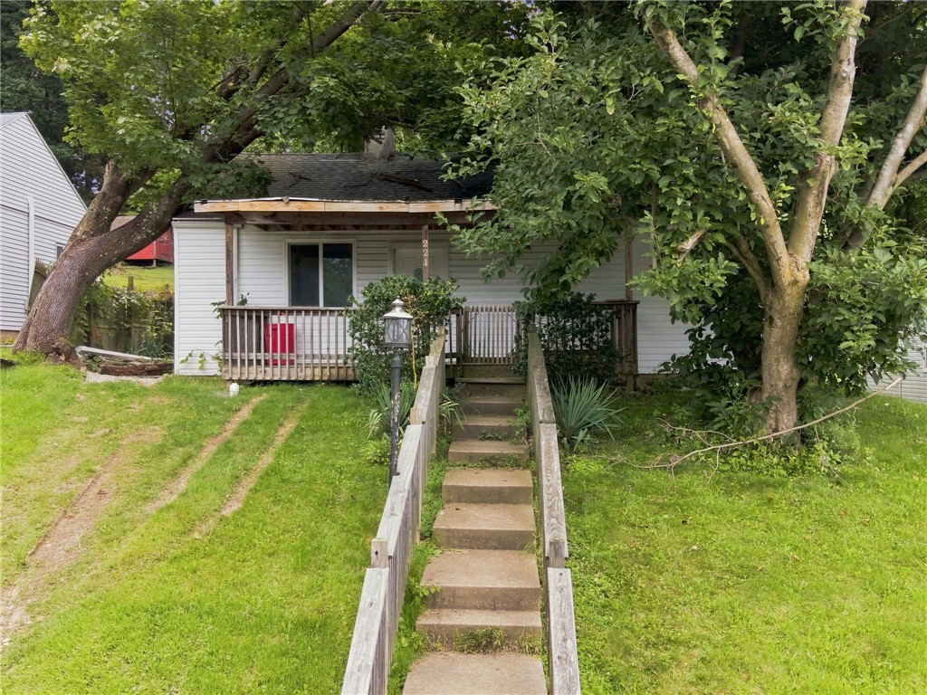 221 Caruso Drive — photo