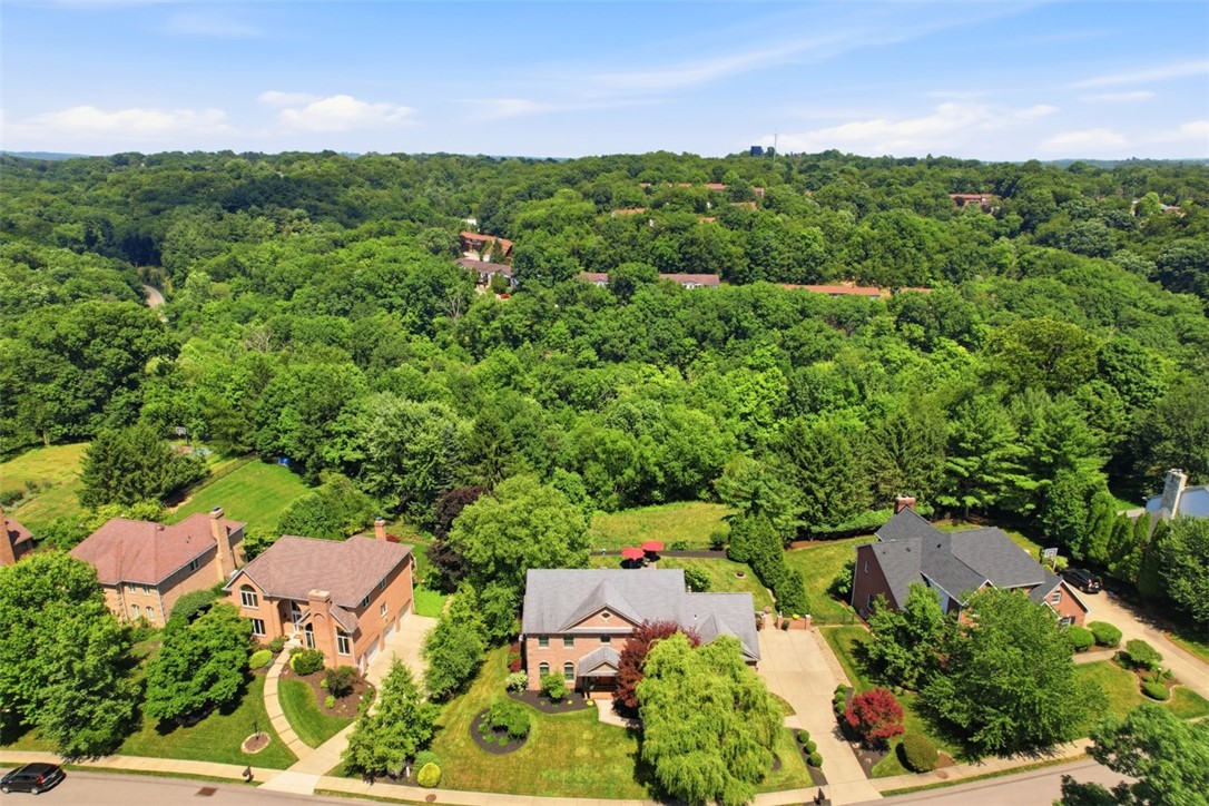 122 Radcliff Drive — photo