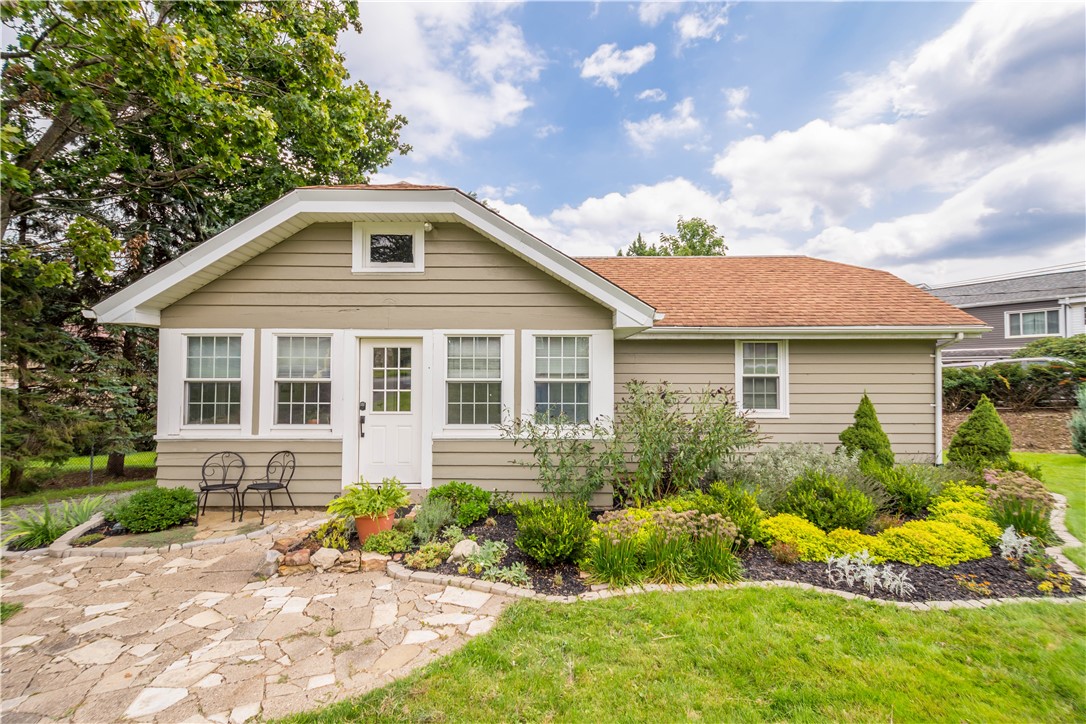 5827 Irishtown Rd — photo