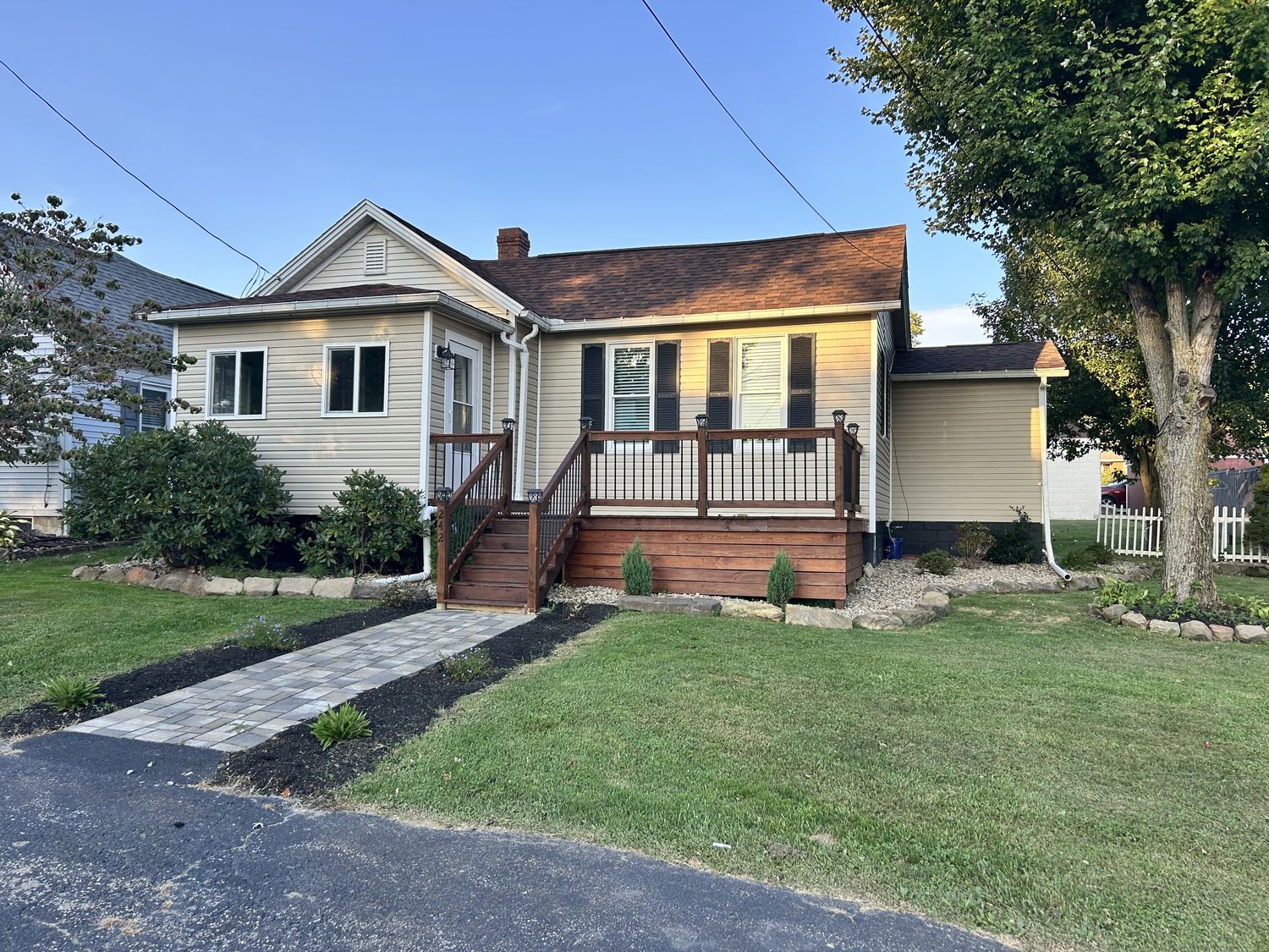 242 Olive Street — photo