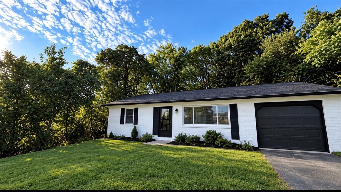 410 Cowan Dr — photo