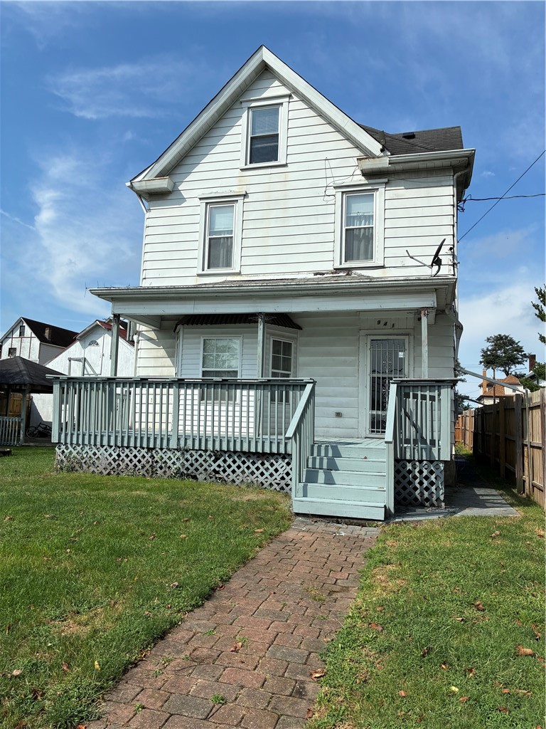 941 Grant Ave — photo