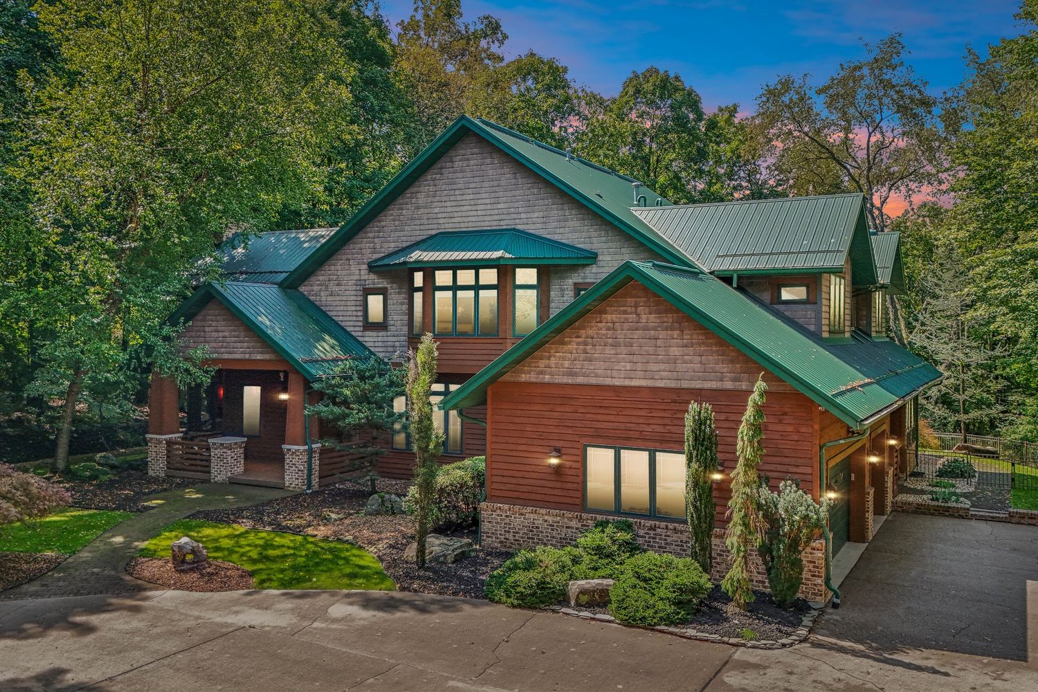132 Twin Oaks Lane — photo