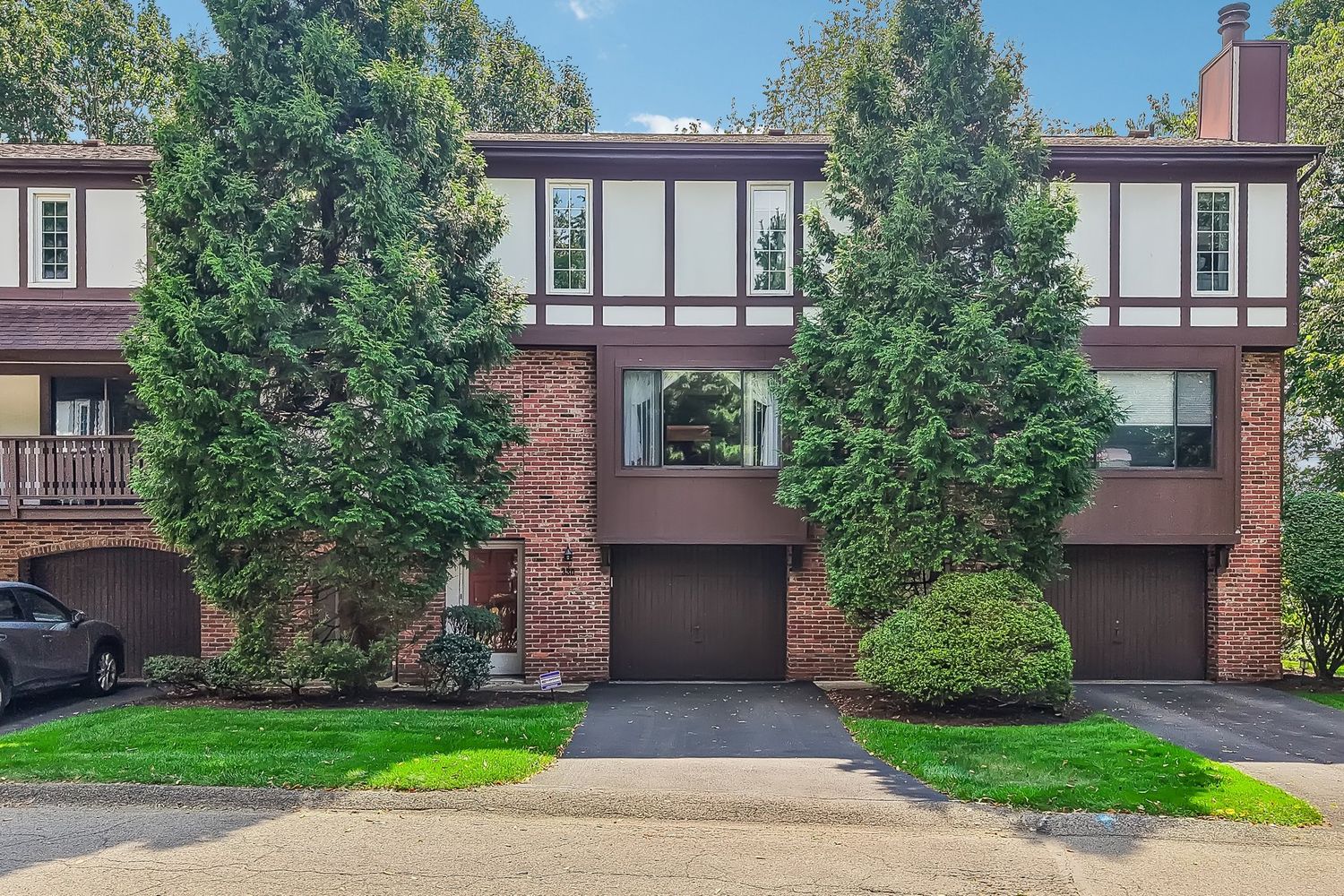 330 Woodbridge Drive — photo