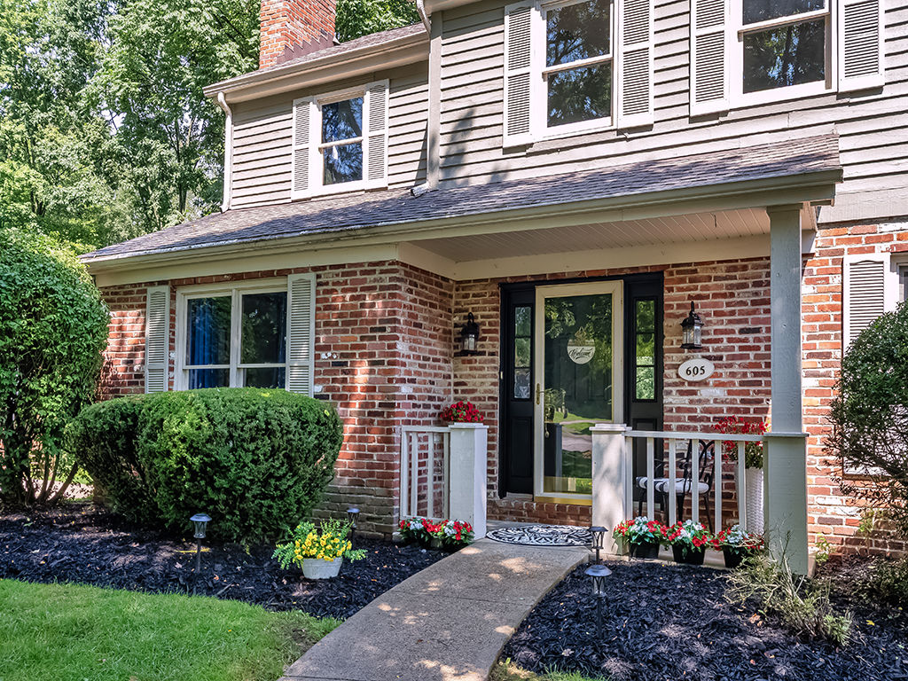 605 Wiltshire Court — photo