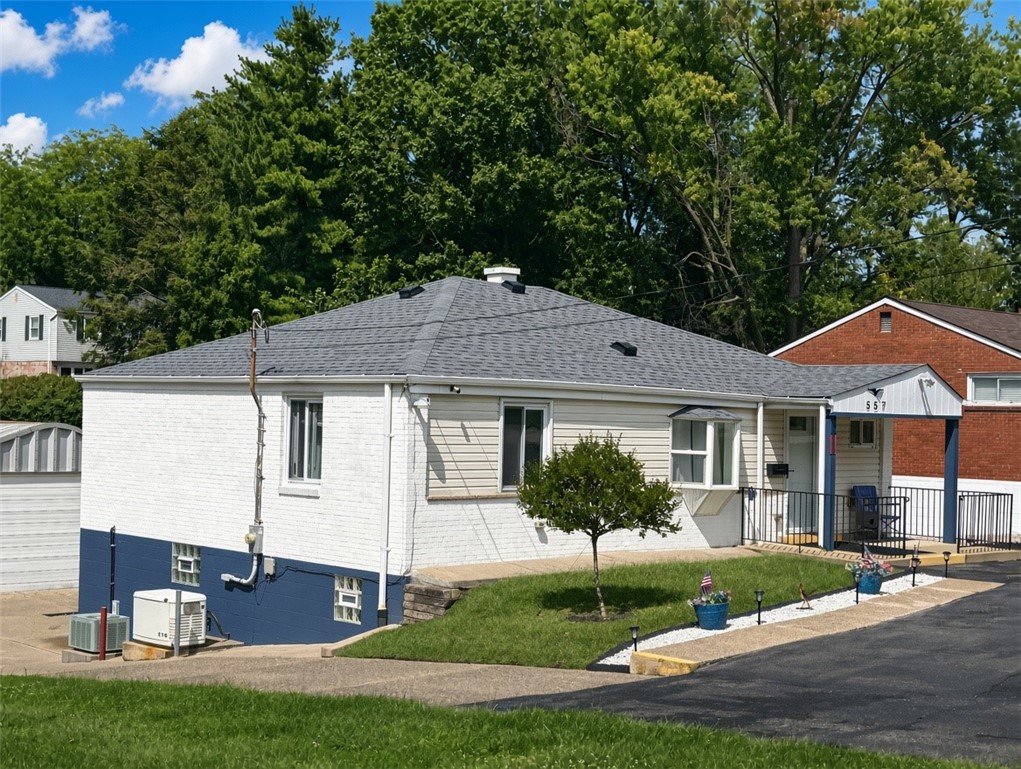 557 Beatty Rd — photo