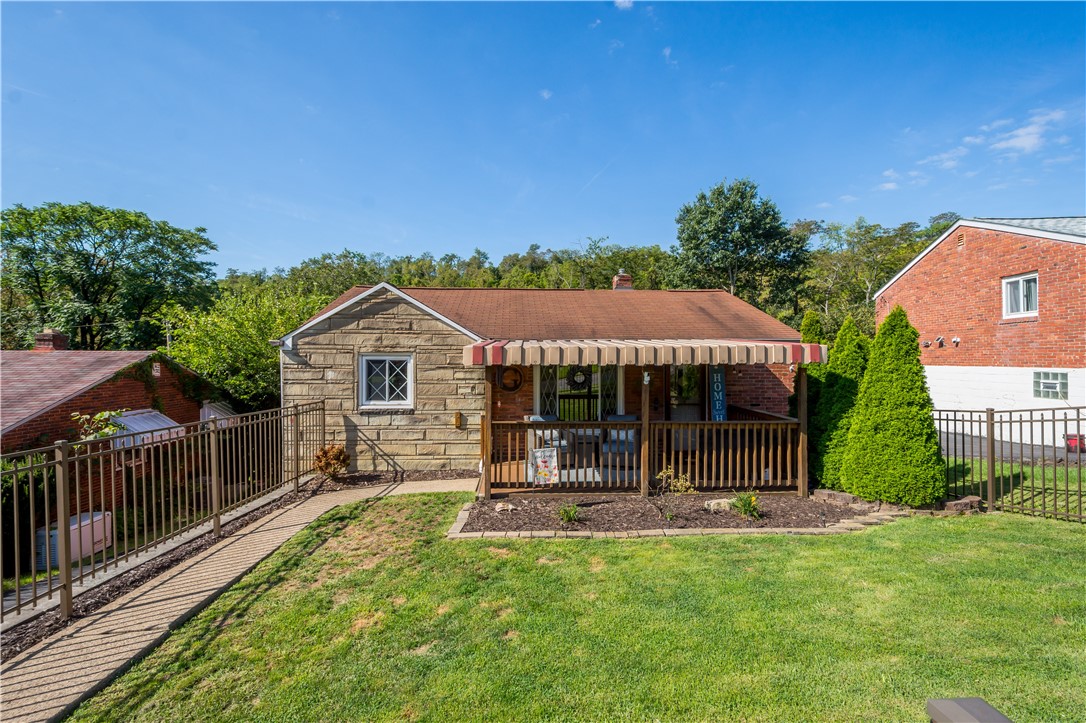 441 Glencoe Dr — photo