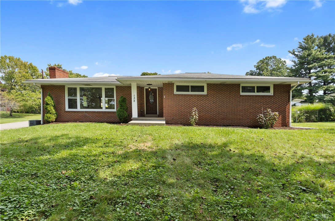 138 W Sunbury Rd — photo