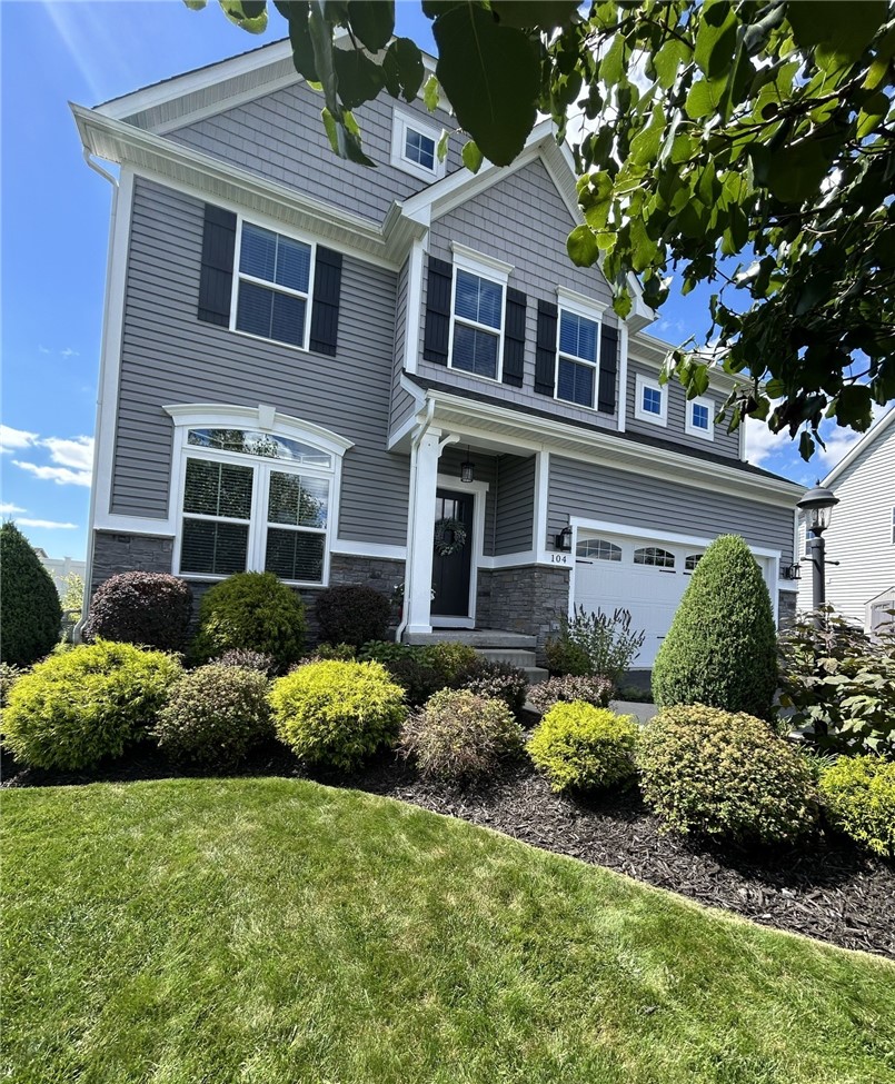 104 Riviera Dr — photo