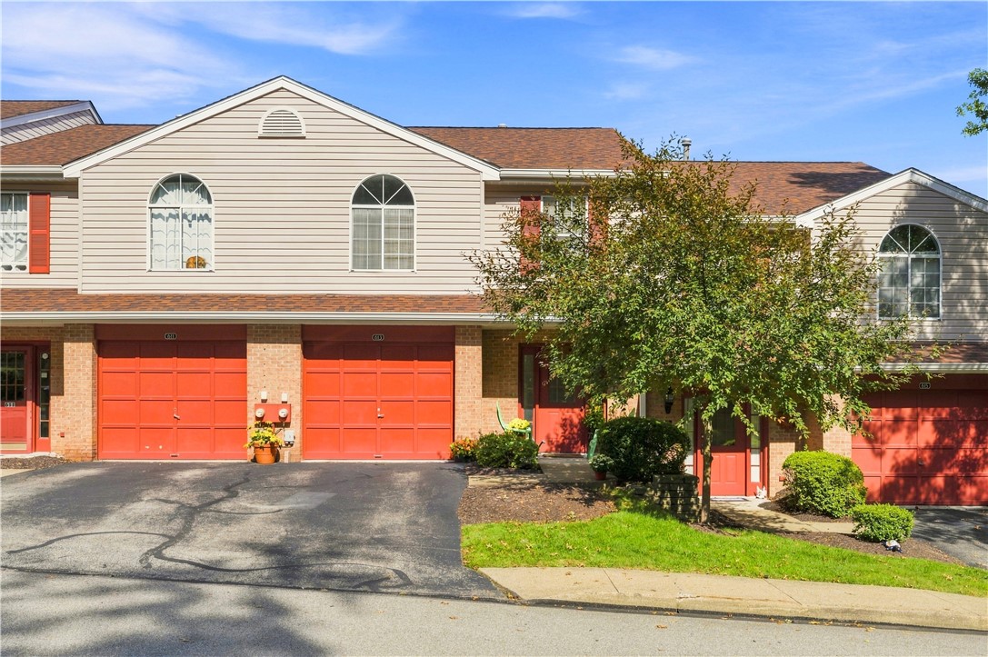613 Newport Dr — photo