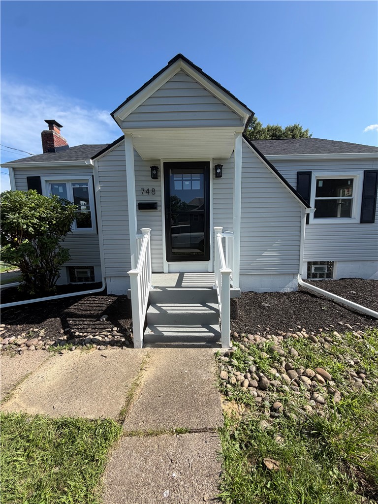748 Caldwell Ave — photo