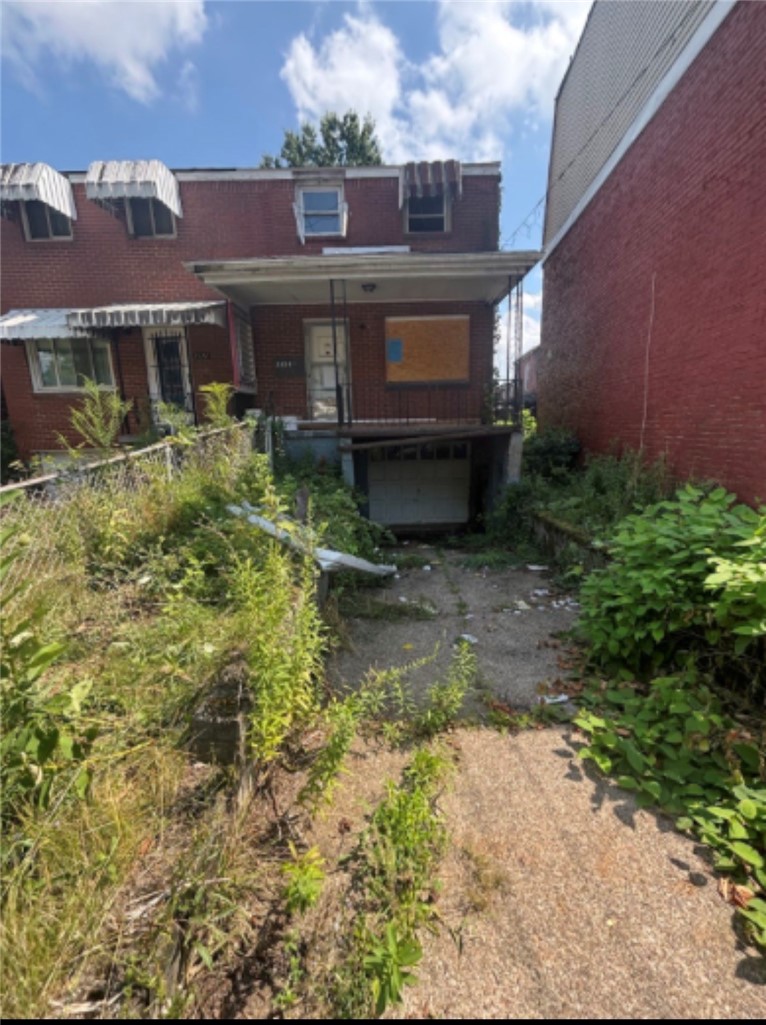 2526 Bedford Ave — photo