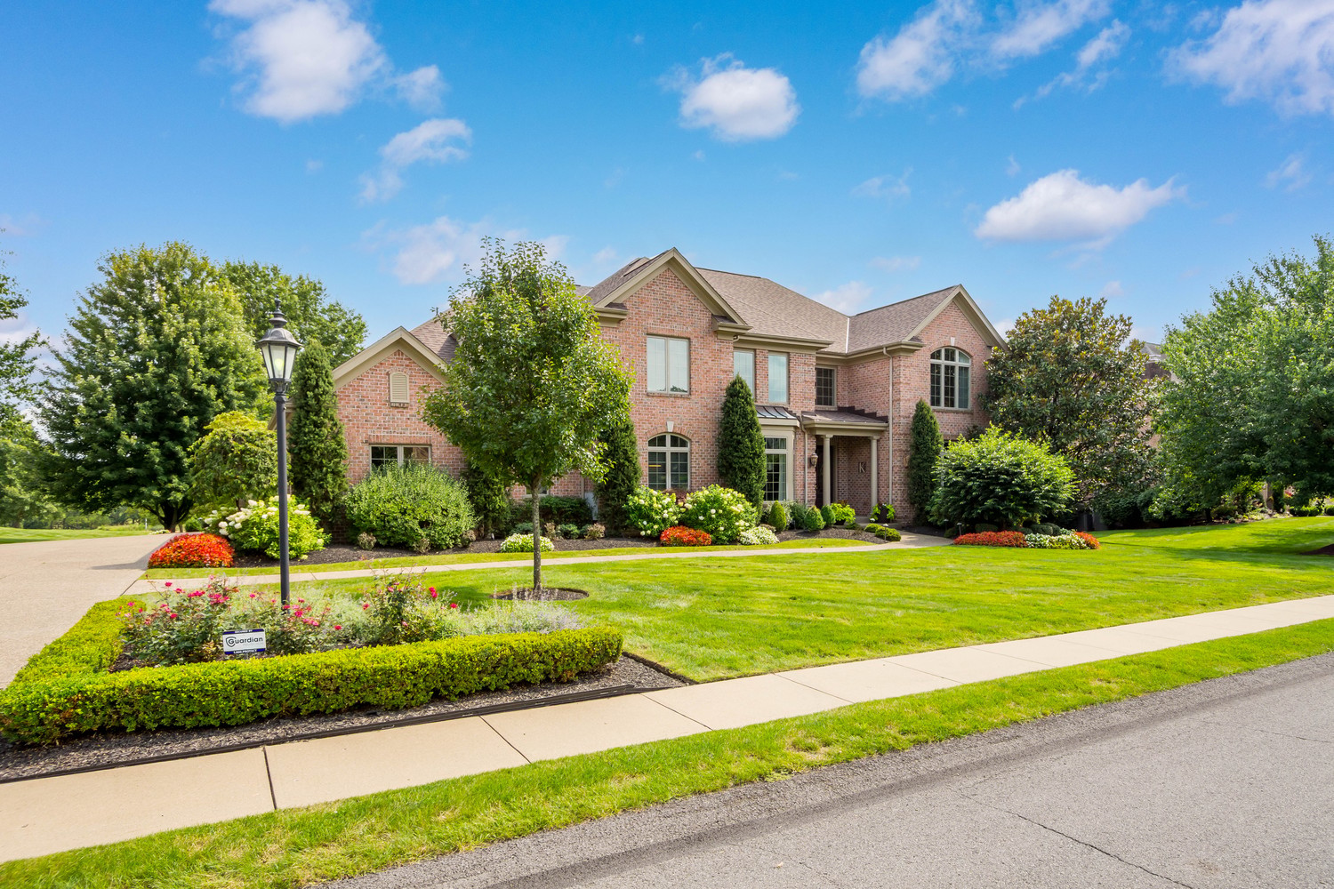 4011 Muirfield Drive — photo