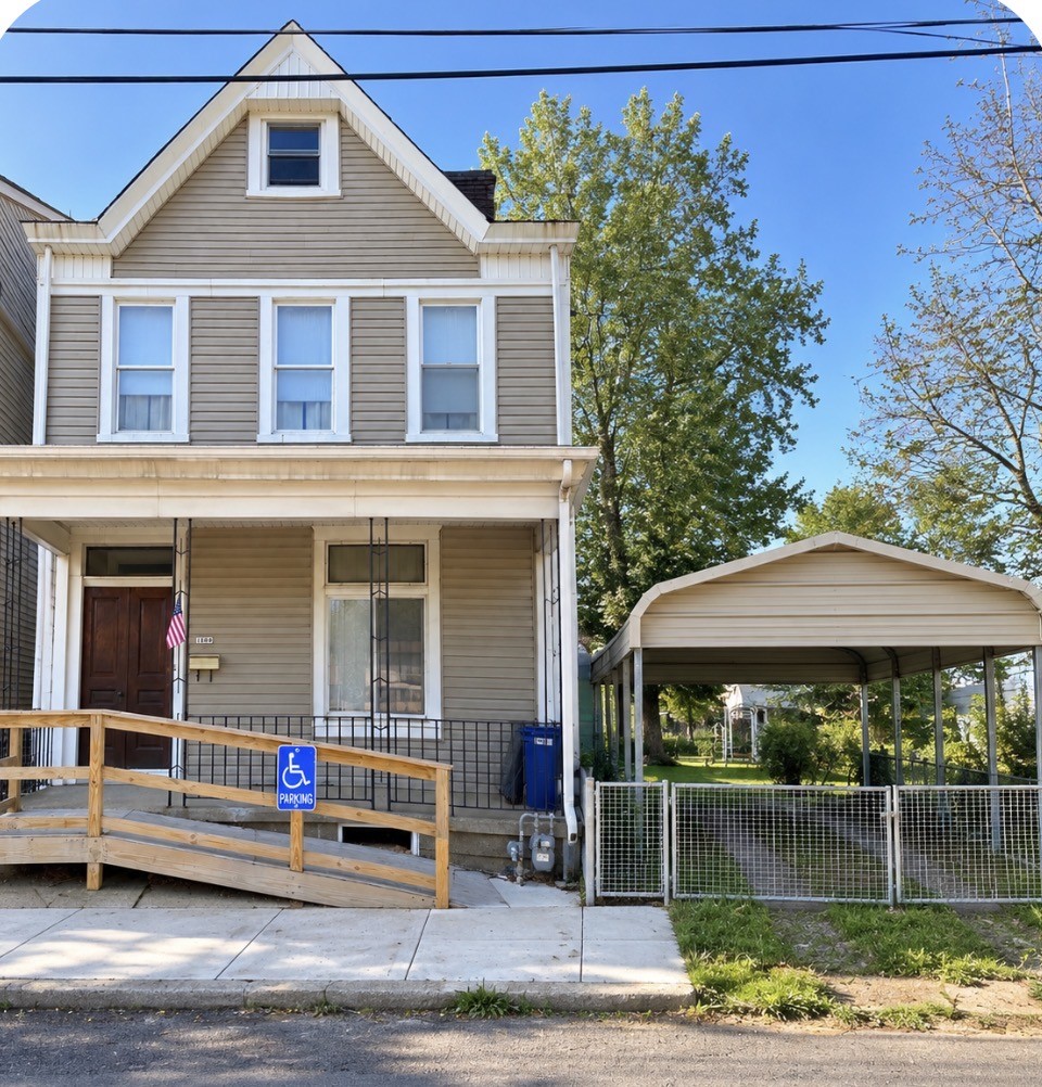 1309 Success St — photo