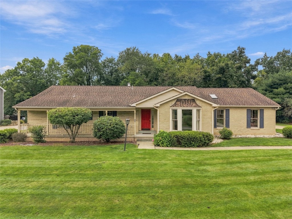 202 Elmhurst Circle — photo
