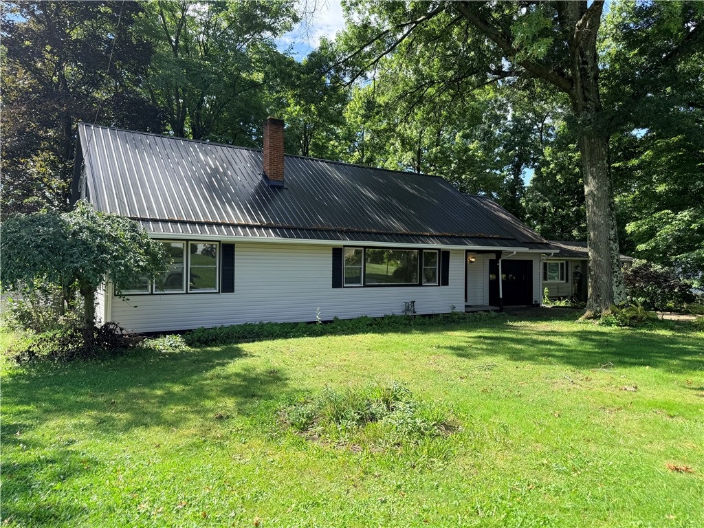 326 Frazier Dr — photo