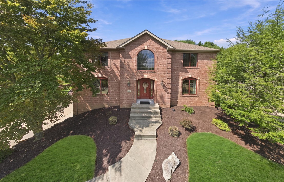 221 William Dr — photo