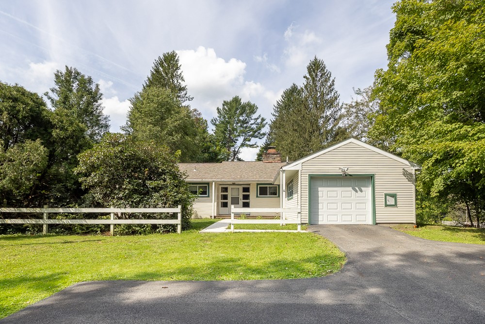 69 Latham — photo