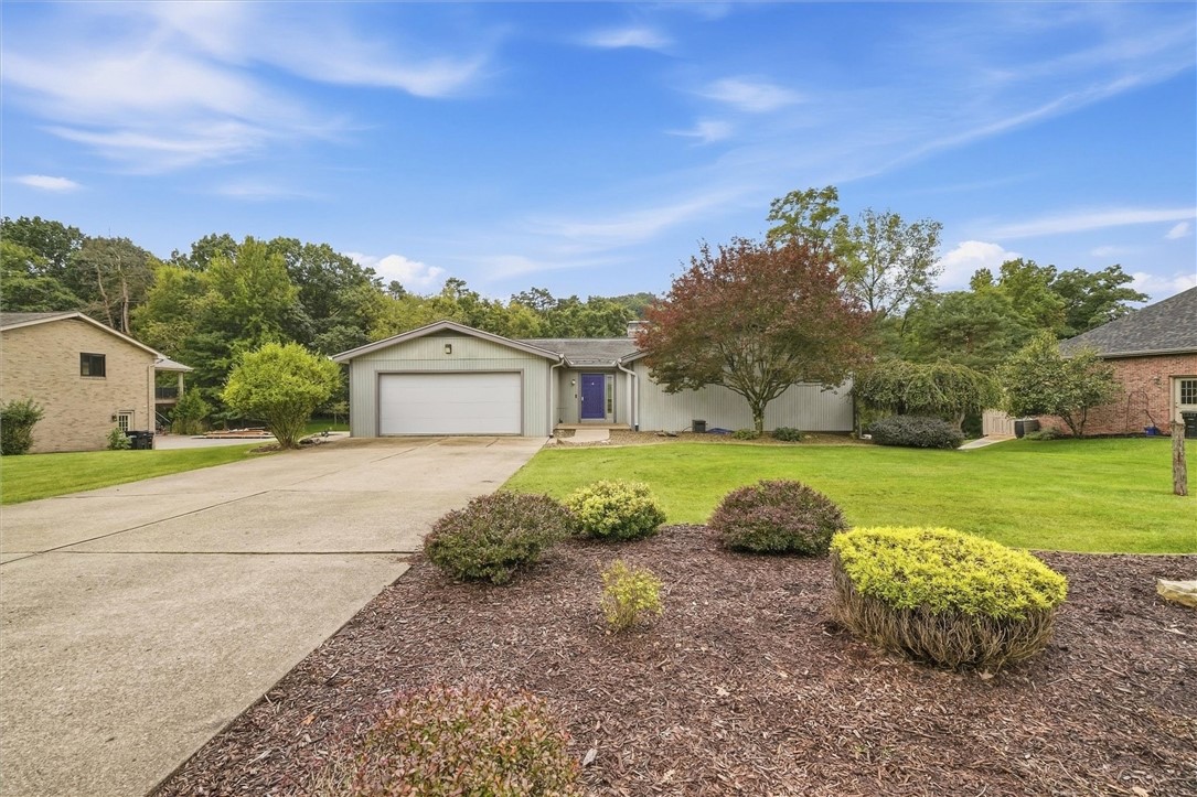 1446 Montgomery Rd — photo
