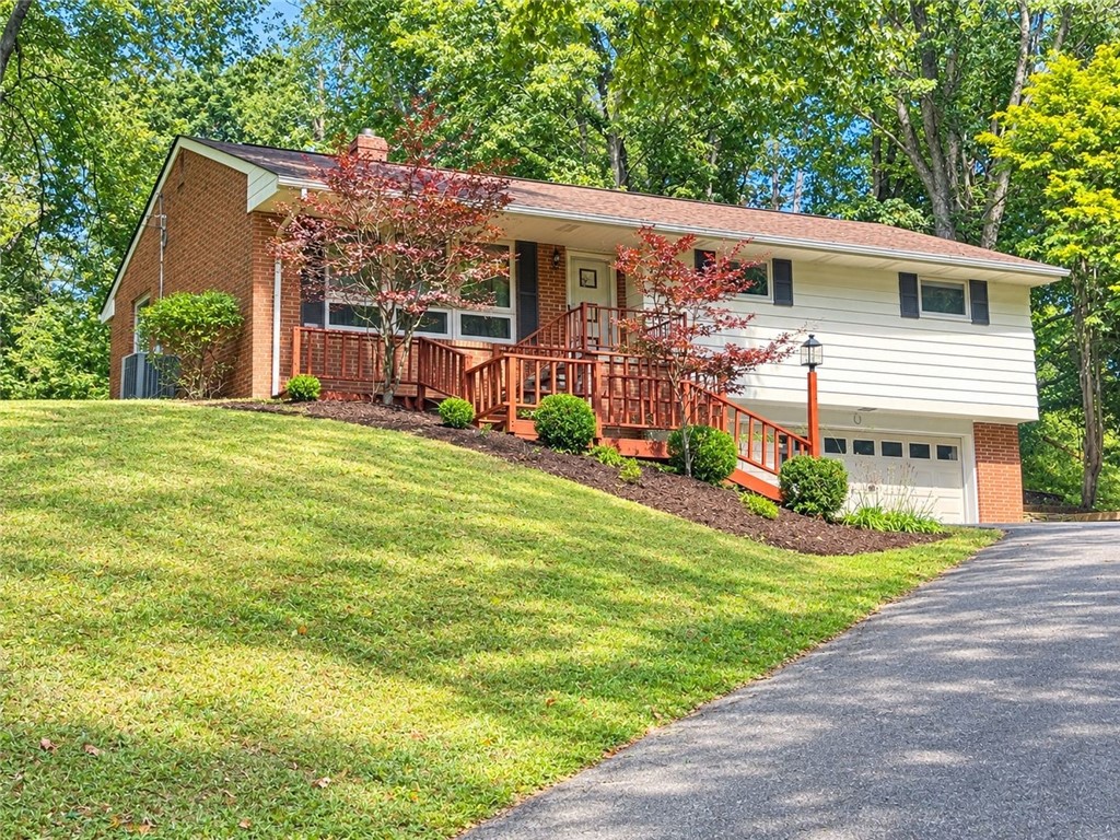 215 Mushrush Rd — photo