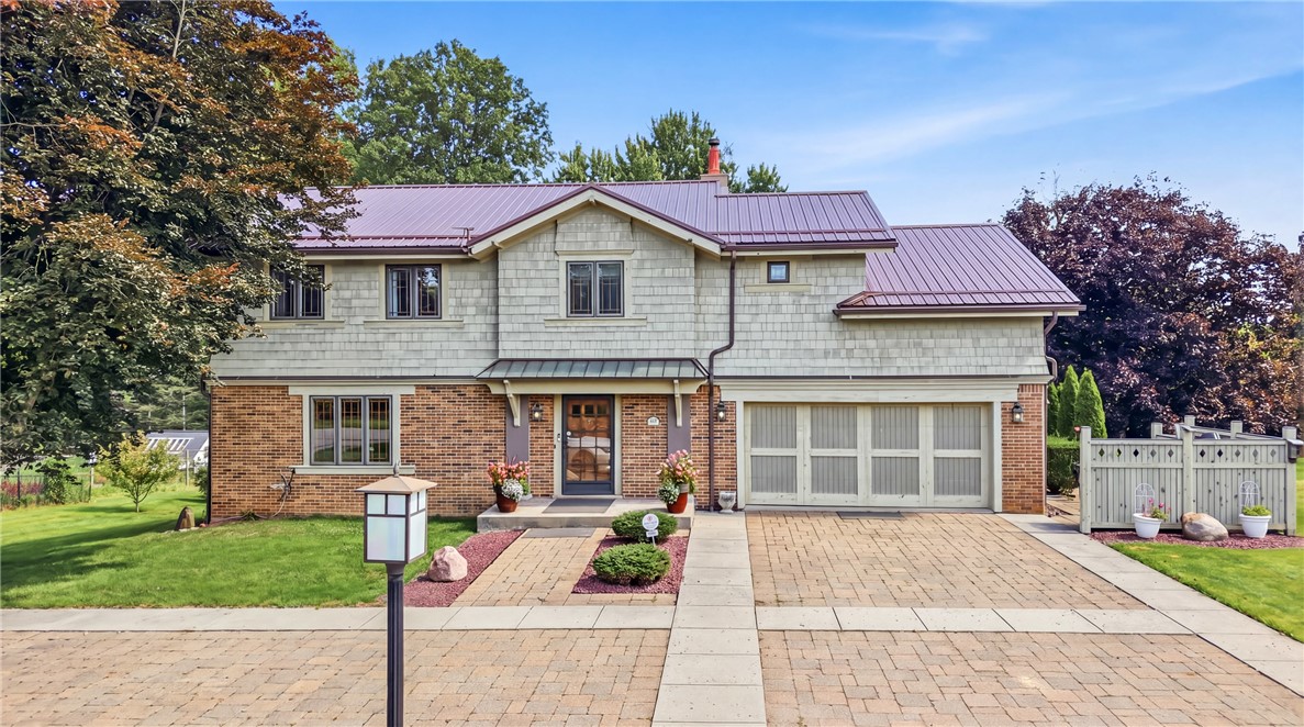 320 Robertson Rd — photo