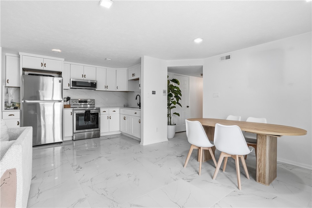 1616 Jefferson Ridge Dr — photo