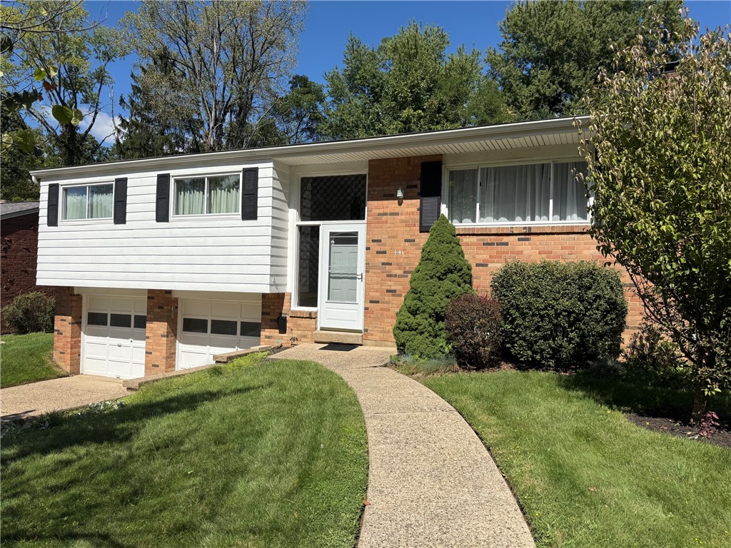 441 Springdale Dr — photo