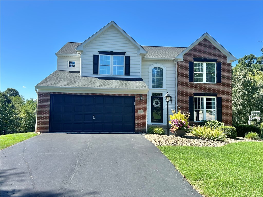 114 Majestic Dr — photo