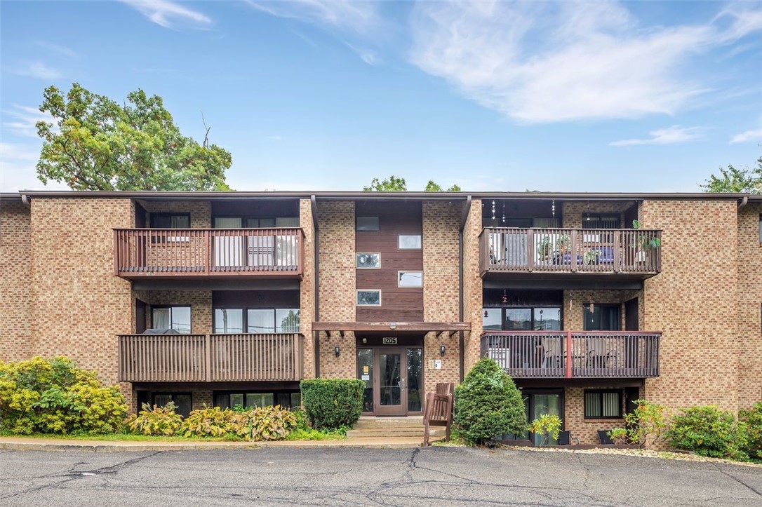 1205 Dutilh Rd Unit 7 — photo