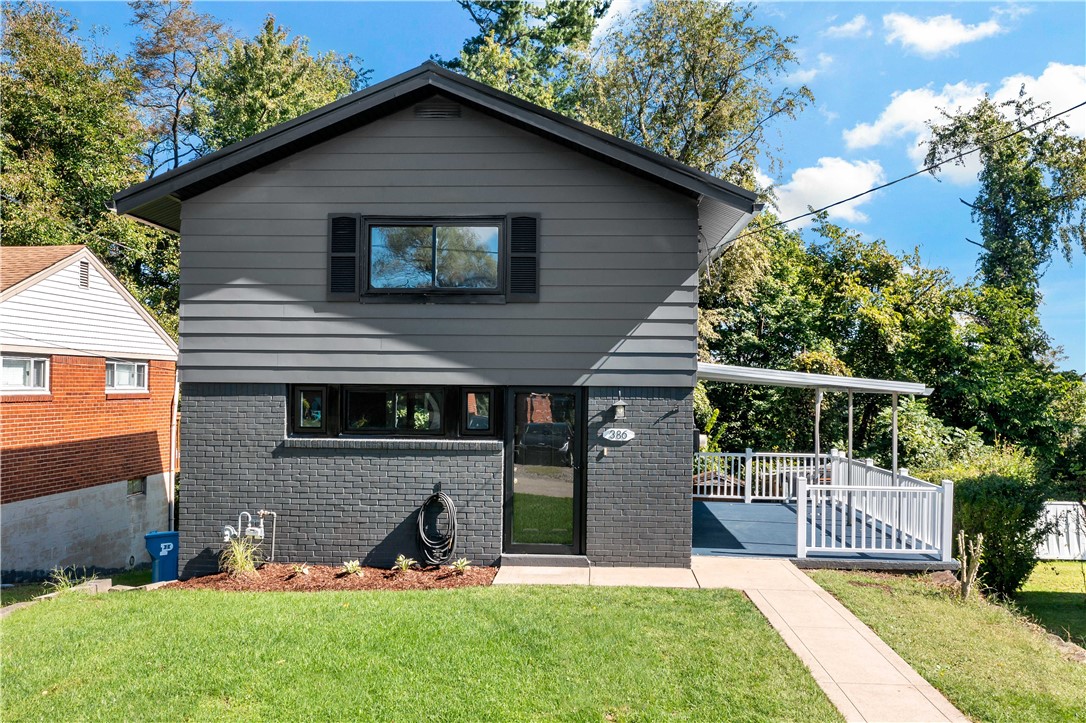 386 Princeton Dr — photo