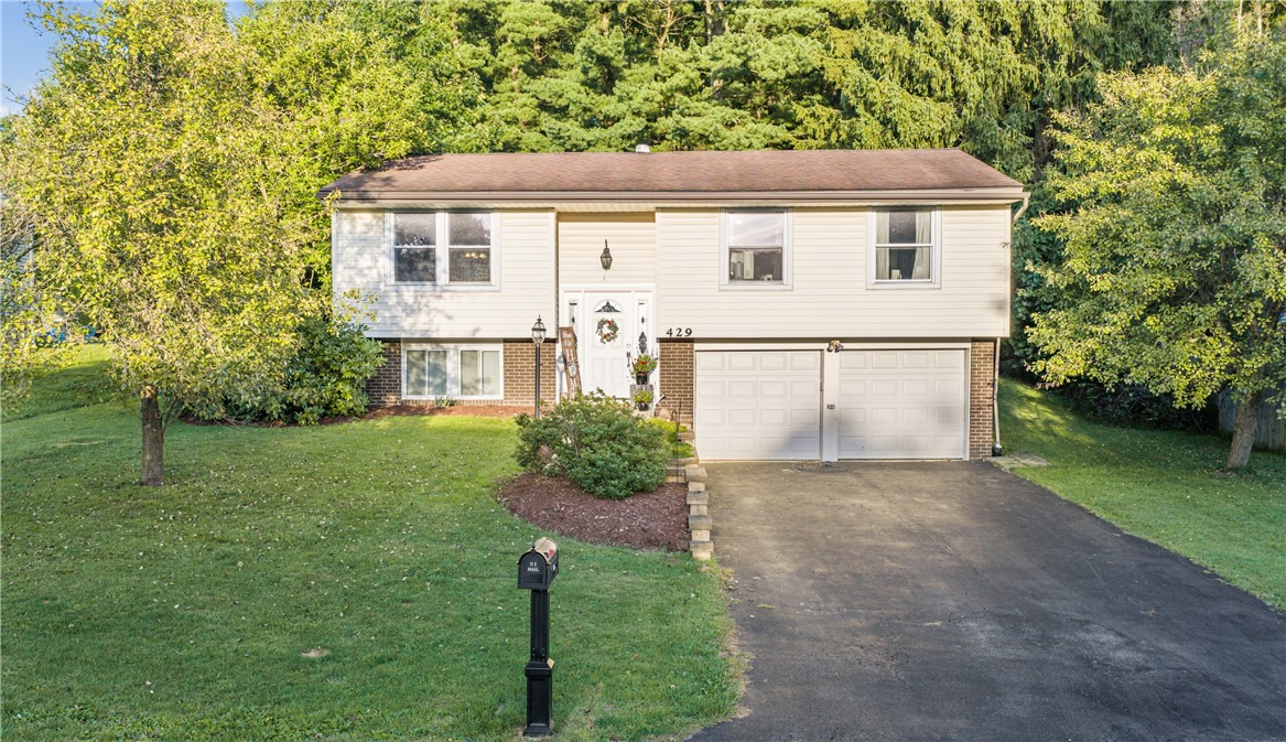 429 Deerfield Drive — photo