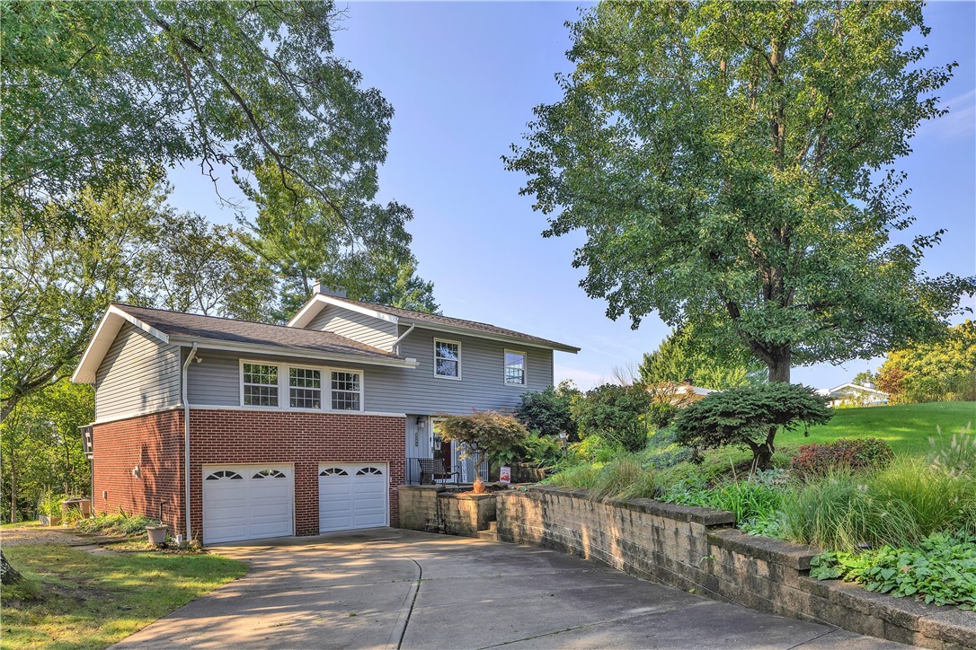 4283 Sky Vue Drive — photo