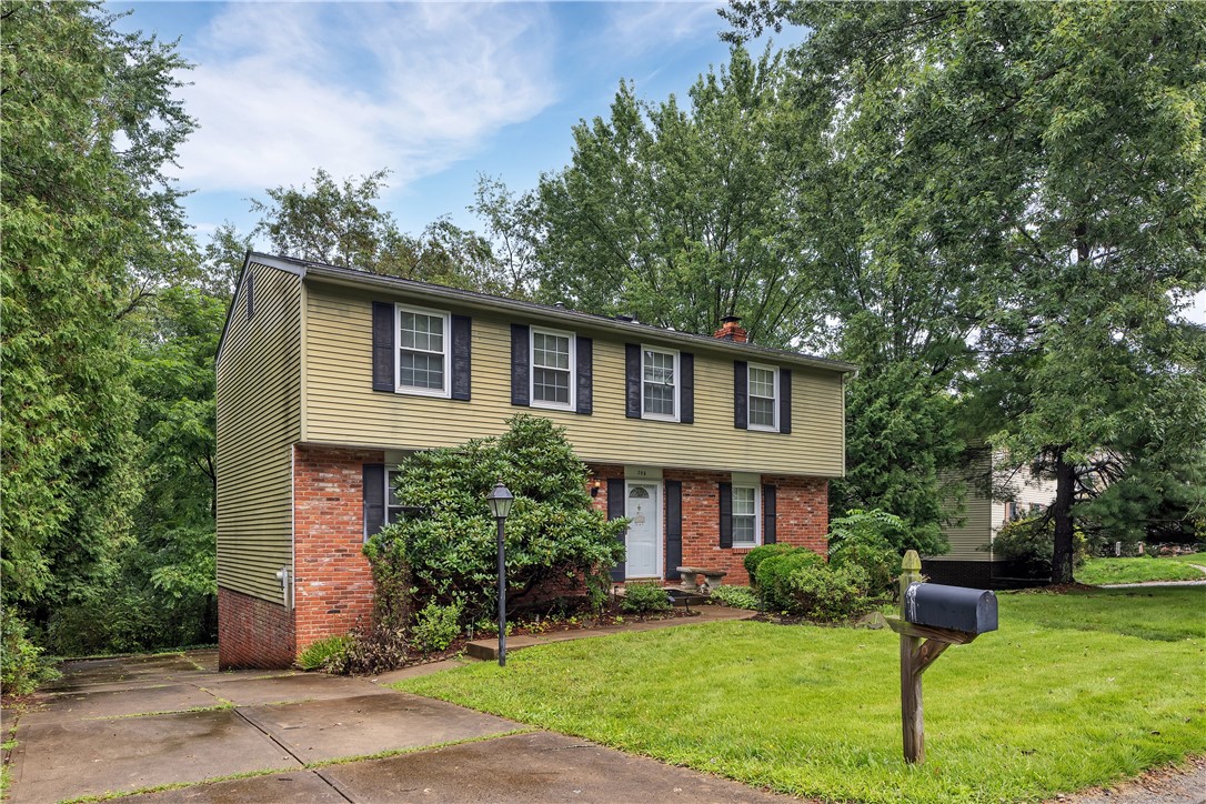 285 Shasta Drive — photo
