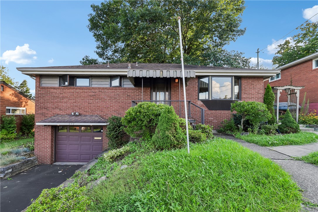478 Balconade Dr — photo