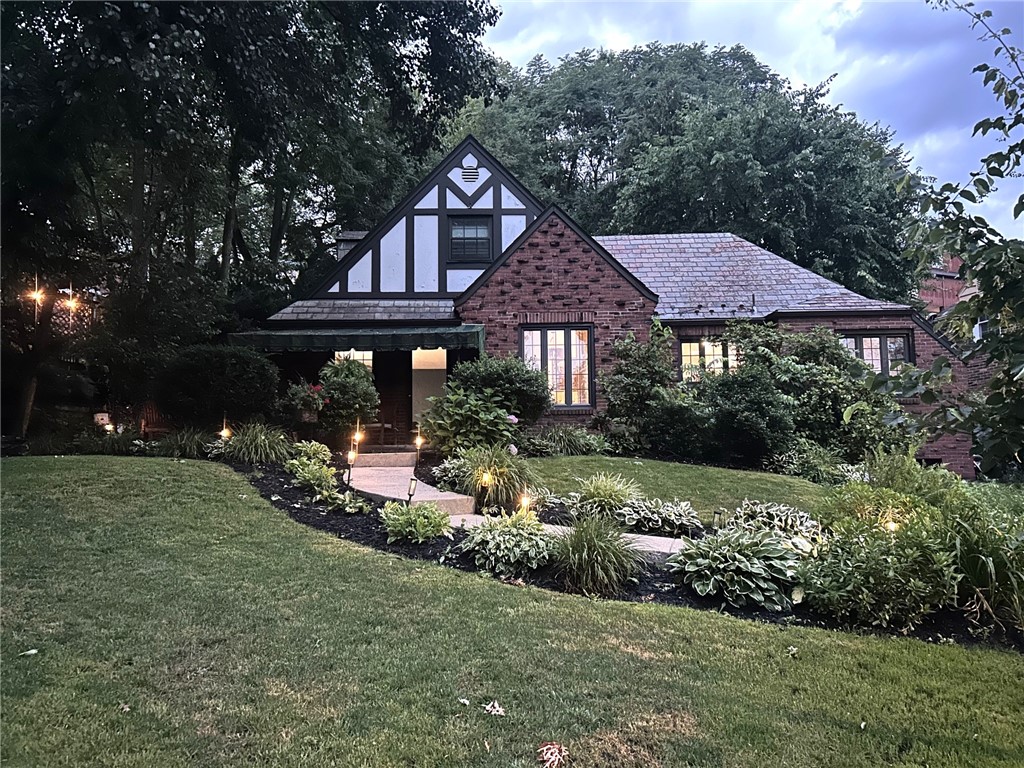 439 Austin Ave. — photo