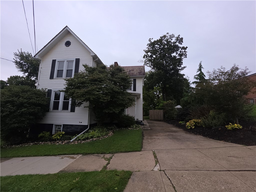 434 Center Avenue — photo