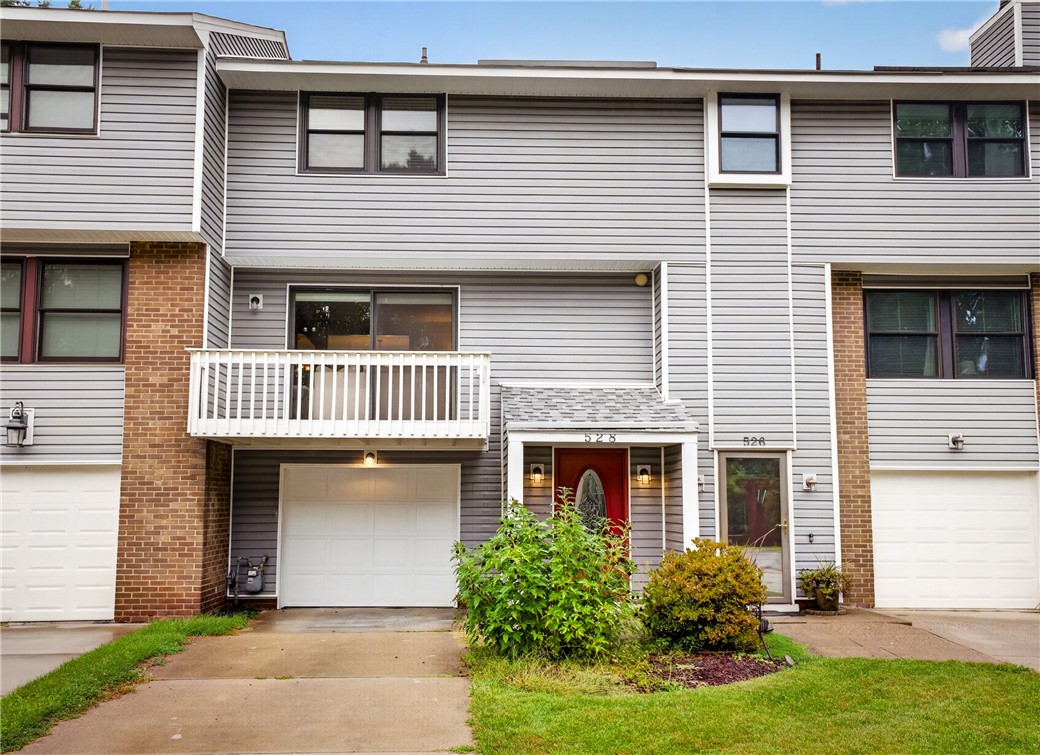 528 Hunters Path Rd — photo