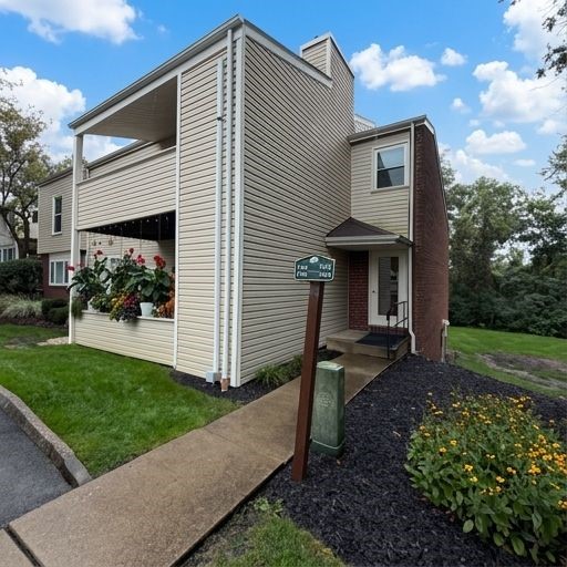 1704 Kenzie Dr — photo