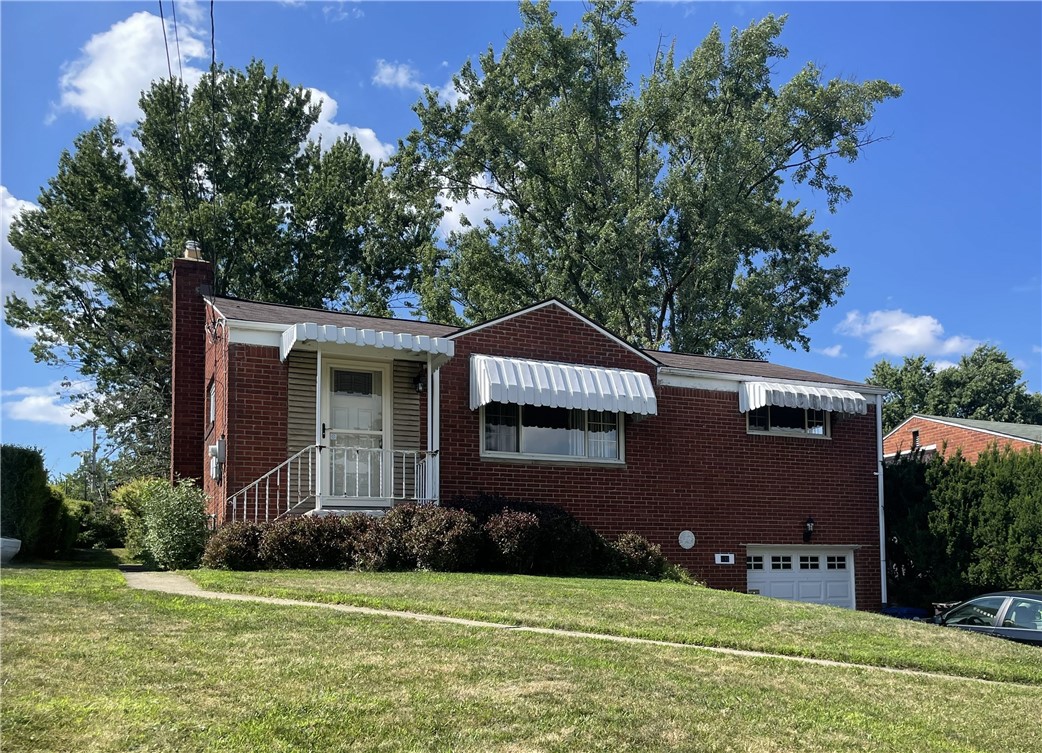 638 Elaine Drive — photo