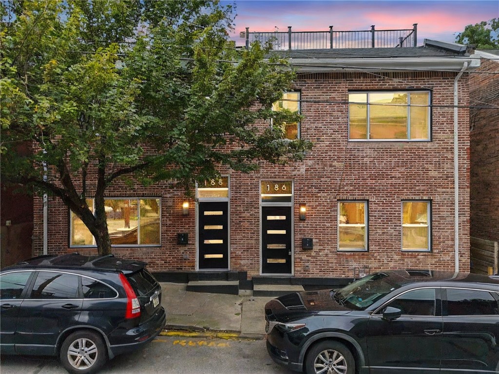 186 44th Street — photo
