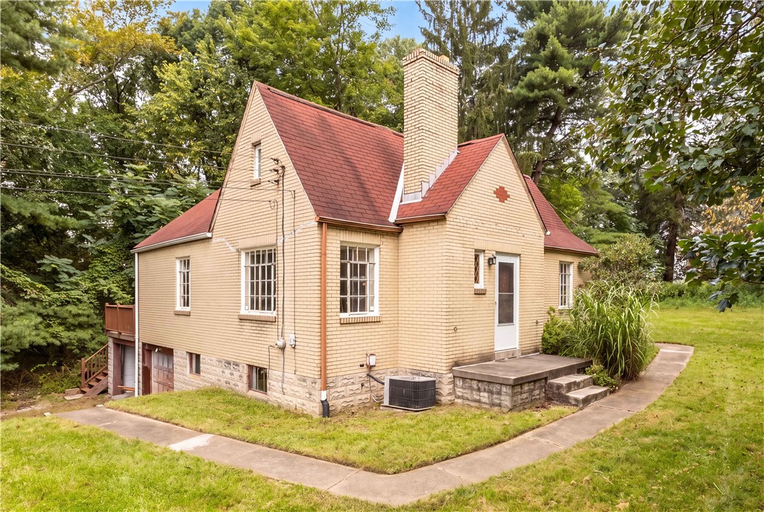 1039 Anderson Rd — photo