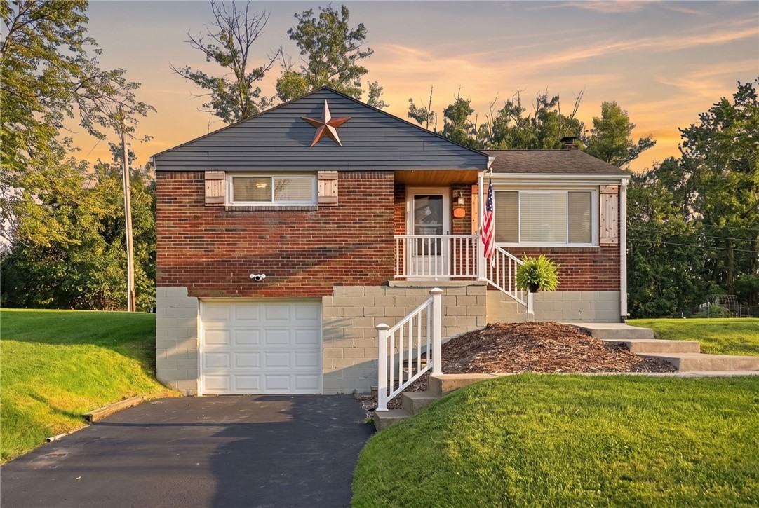 407 McDowell Lane — photo