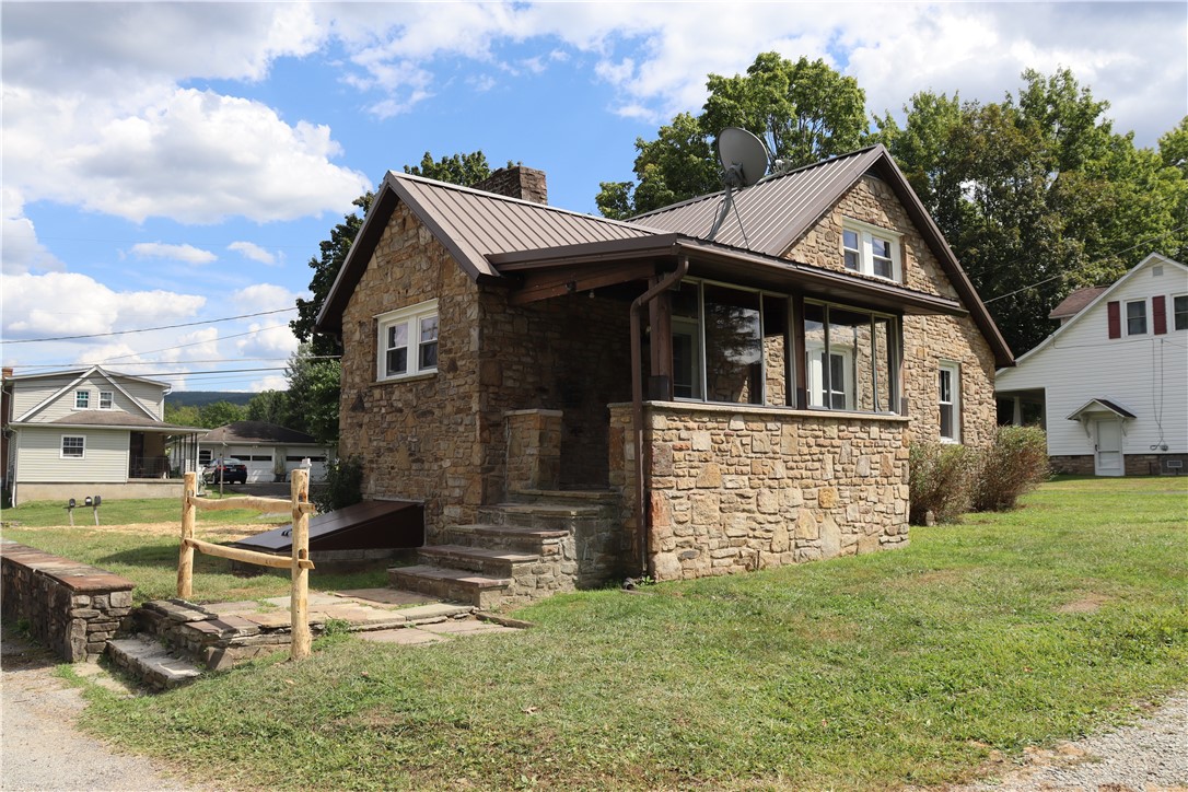 873 Nature Run Road — photo