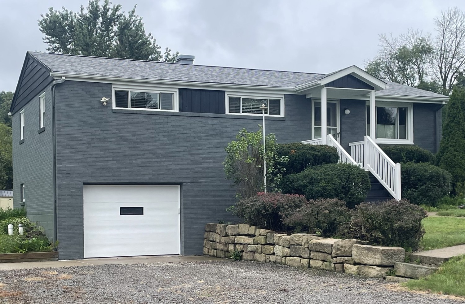 107 Oakwood Drive — photo