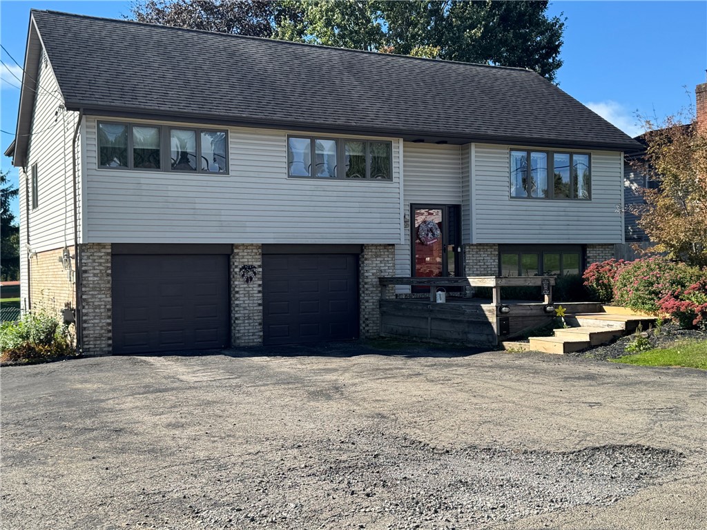104 Woodbury Dr — photo