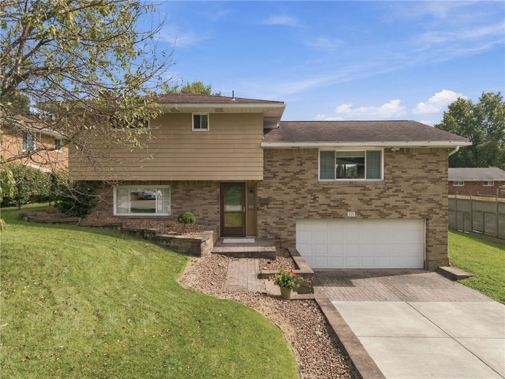 123 Manchester Drive — photo