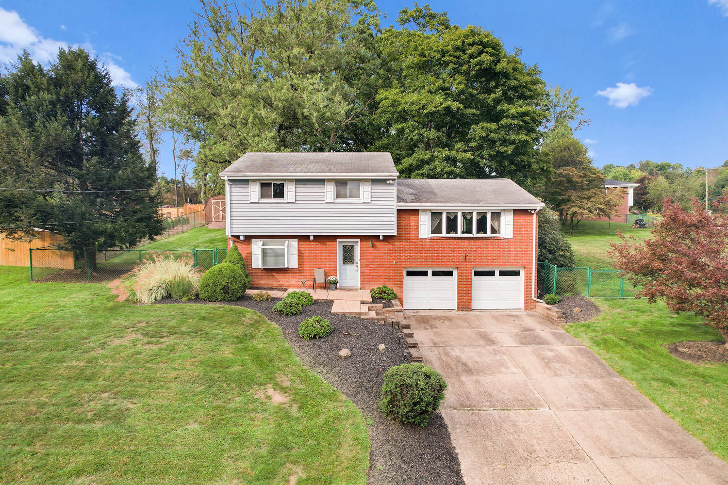 2425 Trotter Drive — photo