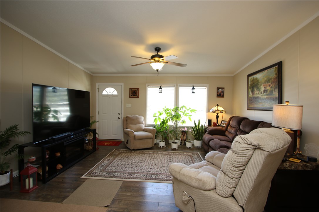 122 Eagle Pointe Drive, New Eagle, PA 15067 — photo 3