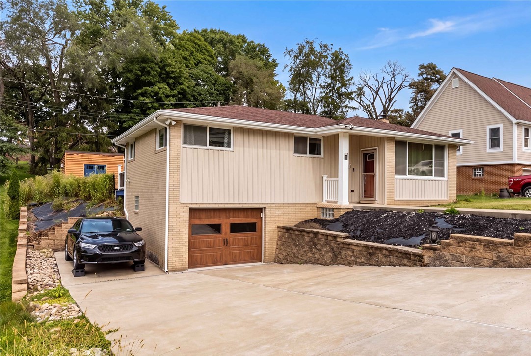 1233 Mckinley Dr — photo